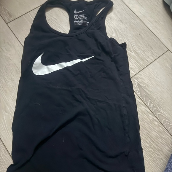 Nike Black Sleeveless Top with White Logo - Picture 2 of 2